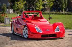 В Тольятти продают гоночную машину Lada Revolution