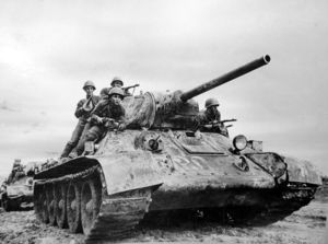 Как конструктор Кошкин создал смертоносный «сюрприз» для Вермахта, и почему Т-34 называют главным оружием Победы