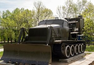 Тяжелый трактор МДК-2 с «консервации» продают за 315 тысяч рублей