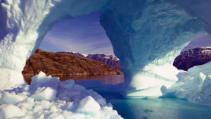 11 миллиардов тонн льда растаяло в Гренландии всего за один день.