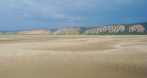 Русло Лены превратилось в песчаную пустыню: почему обмелела великая река Сибири