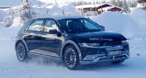 В Сети появились фото Hyundai Hot Ioniq 5 на зимней трассе