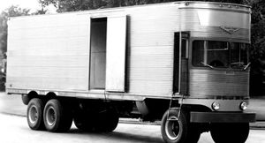 Самоходный прицеп: почему перспективный грузовик остался в единственном экземпляре