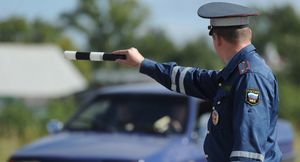 В ХМАО пьяный водитель пытался дать взятку полиции в 100 000 рублей