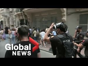 Власти Турции разогнали незаконный гей-парад