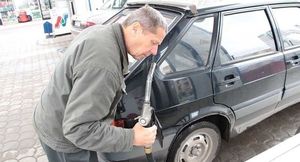 Эксперт назвал основные признаки поддельного бензина