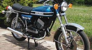 Японский мотоцикл Yamaha R5 350, после которого в СССР появился ИЖ Планета Спорт