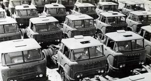 Названы 5 крупных автозаводов, прекративших существование после развала СССР