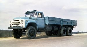 22 редких грузовика из 90-х в новом состоянии — находка в Майкопе