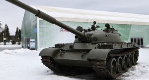 Советский Т-62 — первый в мире танк с гладкоствольной пушкой