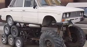 Блогеры показали ВАЗ-21063 с 7 мостами и 14 колесами