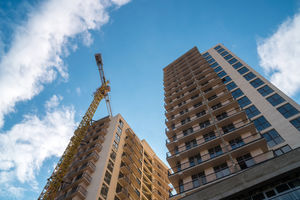 Стахановскими темпами: 2021 год может стать рекордным по количеству построенного жилья