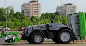 Беспилотник «Беларус» — трактор из Минска, который может работать без водителя