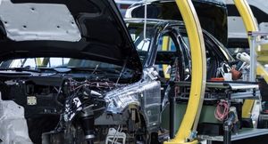 Lukoil будет поставлять на заводы Daimler AG новое масло для первичной заливки
