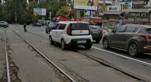 В Саратове сделали разметку под трамвайную линию на Танкистов