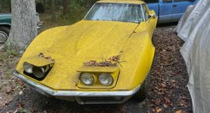 Corvette 1968 года гниет в лесу: Его ещё можно спасти