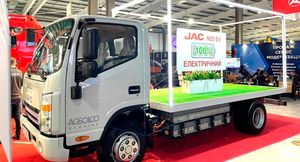 Состоялся европейский дебют электрического грузовика JAC в Киеве