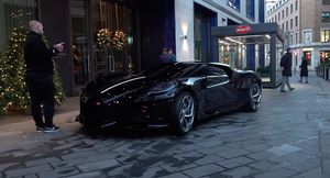 Лондонцам на Рождество подарят дорогой Bugatti La Voiture Noire
