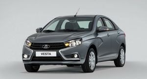 Новая Lada Vesta FL: первая партия готова, продажи в марте