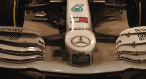 Формула-1: команда Mercedes показала свой завод во время ночной смены