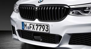 Кабриолет BMW 8-Series 2023 года подвергнут легкому фейслифтингу