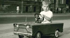 Педальный автомобиль «Нева»: Машинка, о которой мечтал каждый ребёнок в СССР