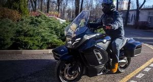 Тест-драйв нового российского мотоцикла Arus показал, что байк достоин войти в кортеж первых лиц государства