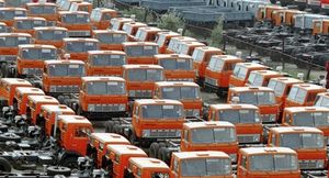 Почему до 1972 года в СССР производилось грузовиков больше, чем легковушек?