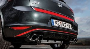 Видео: 380-сильный VW Golf R против двух стоковых BMW