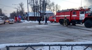 Автоэксперт советует водителям в РФ резко тормозить на «черном льду»