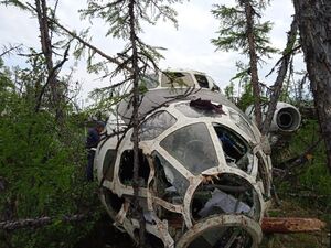 Самолет Ан-30 разбился в Якутии, пассажиры живы