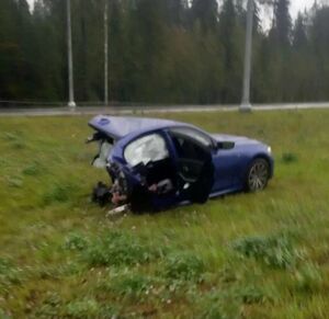 Очередное жуткое ДТП на «Скандинавии»: машину разорвало надвое