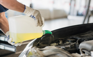 Как часто менять охлаждающую жидкость в автомобиле и почему не всегда раз в 30 000 км