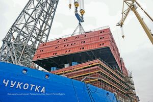 300 тонн комфорта в сердце Арктики: на «Чукотке» смонтировали второй жилой блок