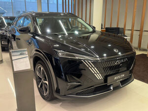 Кроссоверы Dongfeng Mage и Huge добрались до дилеров