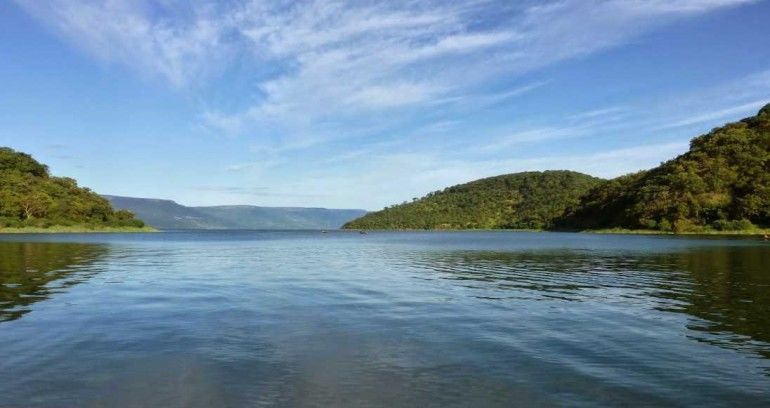 5 самых глубоких озер в мире доступных путешественникам 