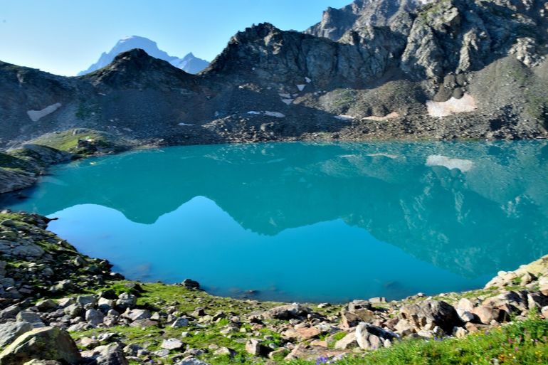 Озера Архыза – глаза Земли Голубое ожерелье Кавказа.  
