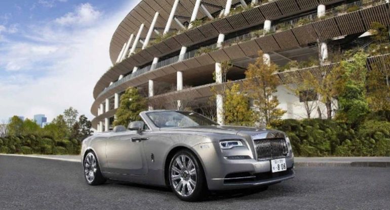 Rolls-Royce представил особую версию модели Dawn 