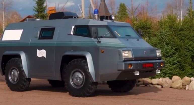 ГАЗ-3934 «Сиам»: Внедорожник на базе БТР с необычной внешностью 