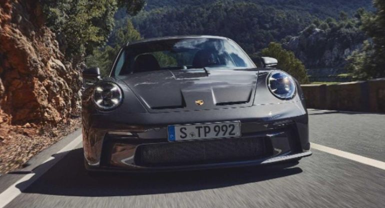 Представлен Porsche 911 GT3 Touring будущего модельного года со стильным дизайном