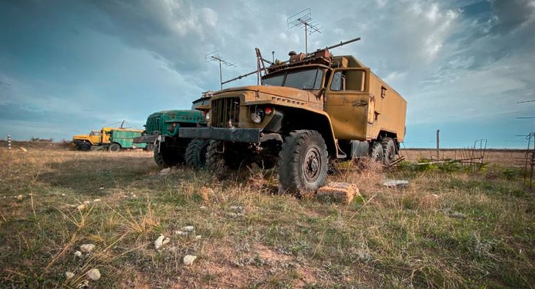 Украинская военная техника на западе Крыма: некоторые авто оказались устаревшими еще со времен СССР