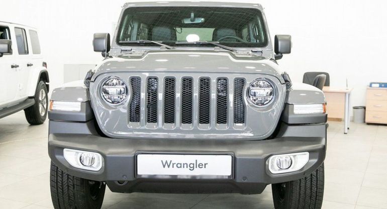 Jeep Wrangler подорожал в РФ на 100 тысяч рублей в октябре 2021 года 