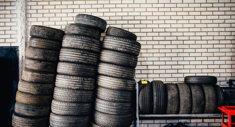 3 причины, из-за которых надо менять автомобильные шины, даже если кажется, что они ещё в норме