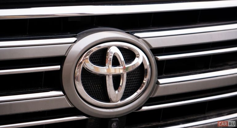 Toyota в 2021 году продала почти 10,5 млн авто 