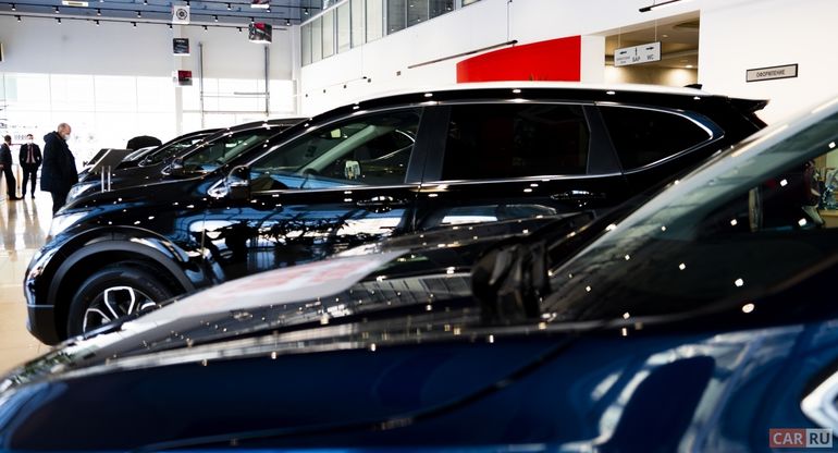 Volkswagen или "кореец" за одни и те же деньги: что купить в 2022 году?