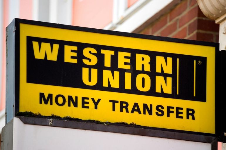 Western Union останавливает проведение денежных переводов в России 