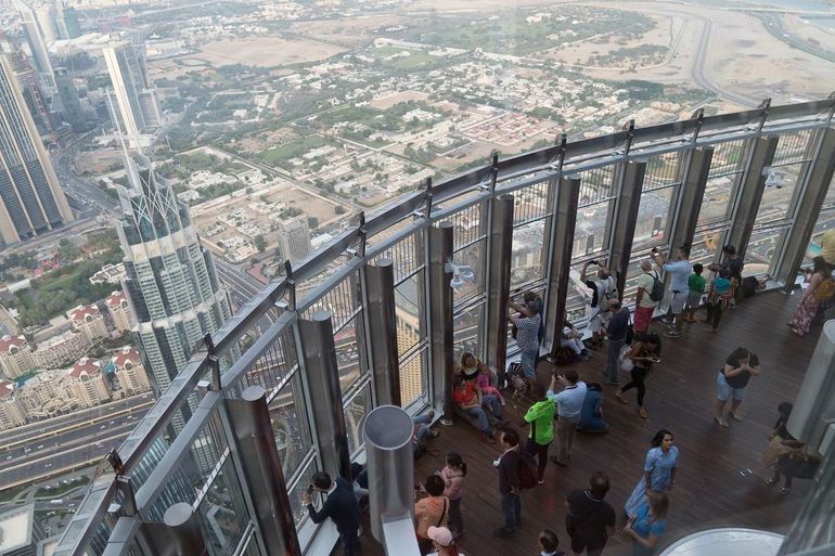 Сколько этажей у самого высокого небоскреба в мире Сколько этажей у самого высокого небоскреба в мире