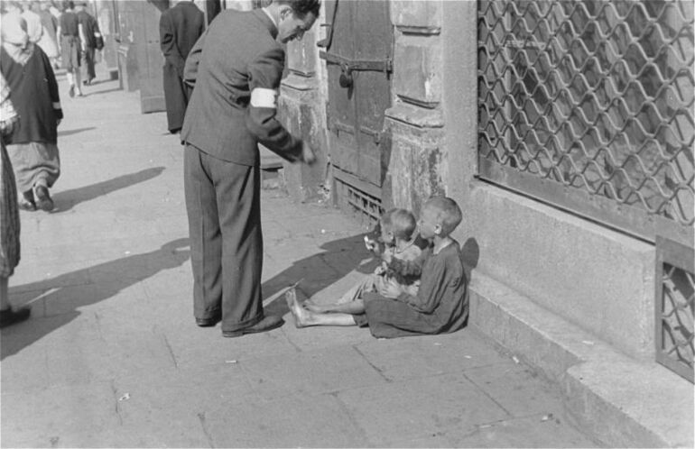 Запретные фотографии: варшавское гетто летом 1941 года 