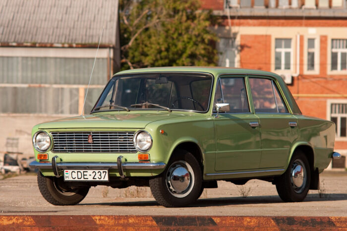 От «Полуторки» до «Козла»: 10 советских авто с самыми забавными народными прозвищами 