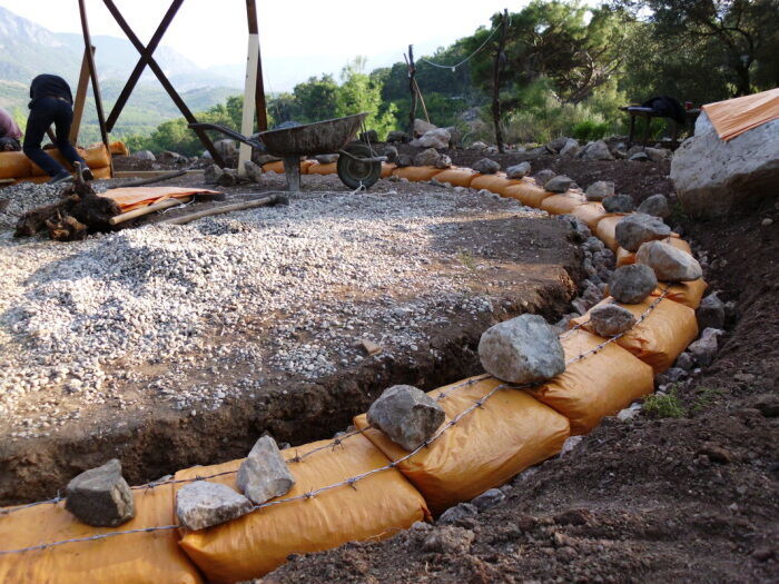 Дом из мешков: практичный, экологичный и недорогой способ строительства жилья Дом из мешков: практичный, экологичный и недорогой способ строительства жилья